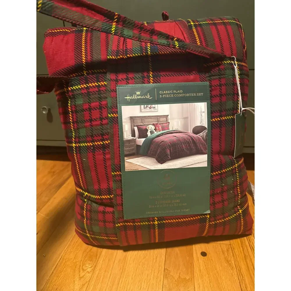 NEW Hallmark Classic Plaid QUEEN Flannel 3-piece Comforter Set Christmas